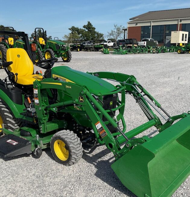 John Deere compact tractor 1025R